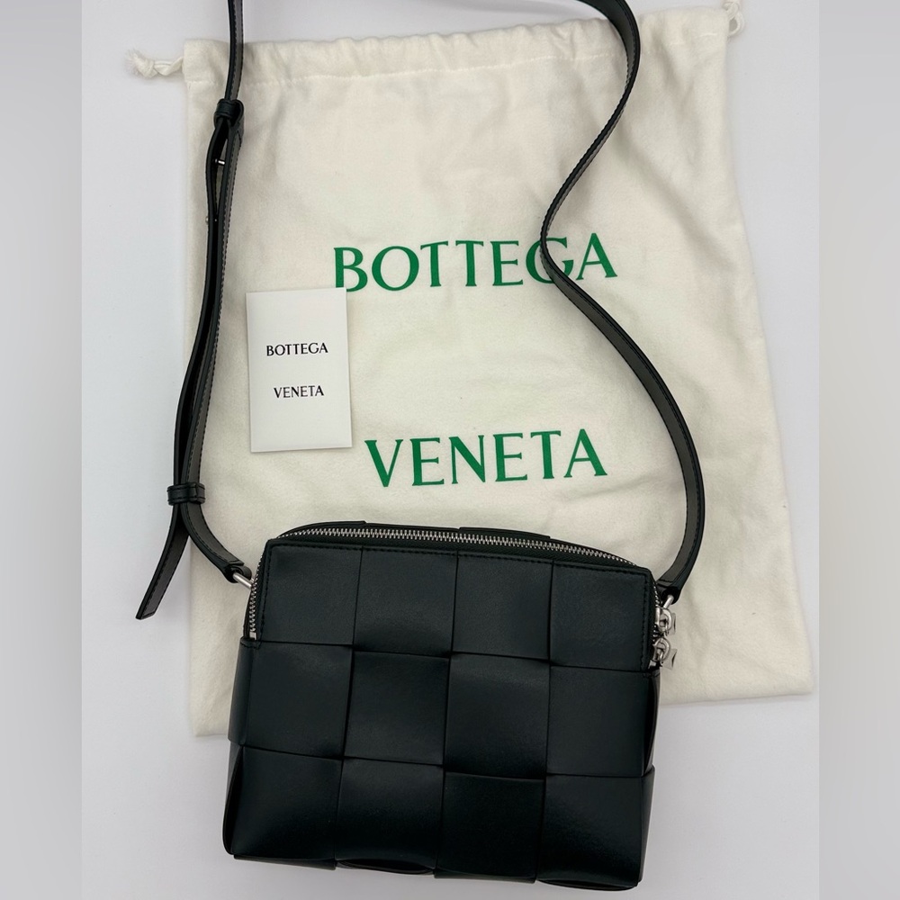 NEW Bottega Veneta Dark Green Intrecciato Crossbody Bag
